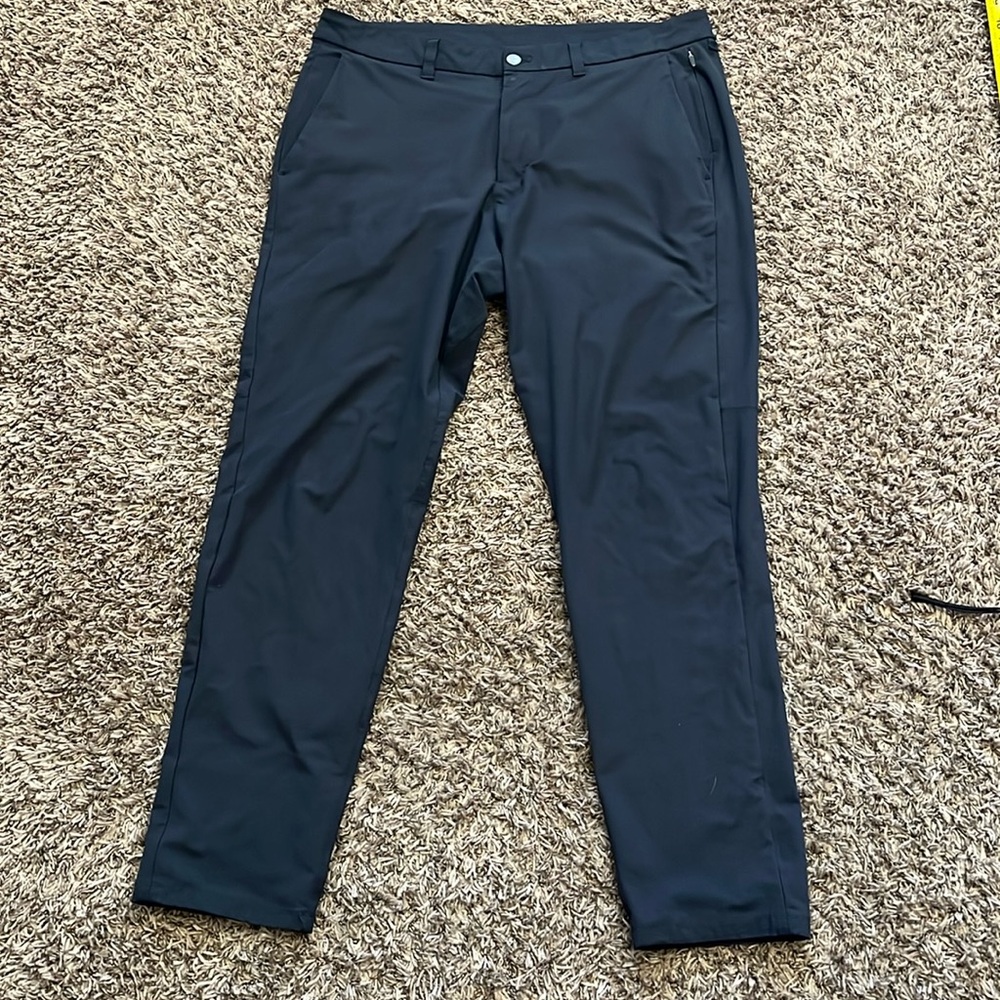 Lululemon Commissioner pant mens 36 x 31 black performance stretch comfy